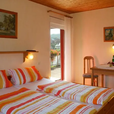 Pensión Trifelsblick 3*